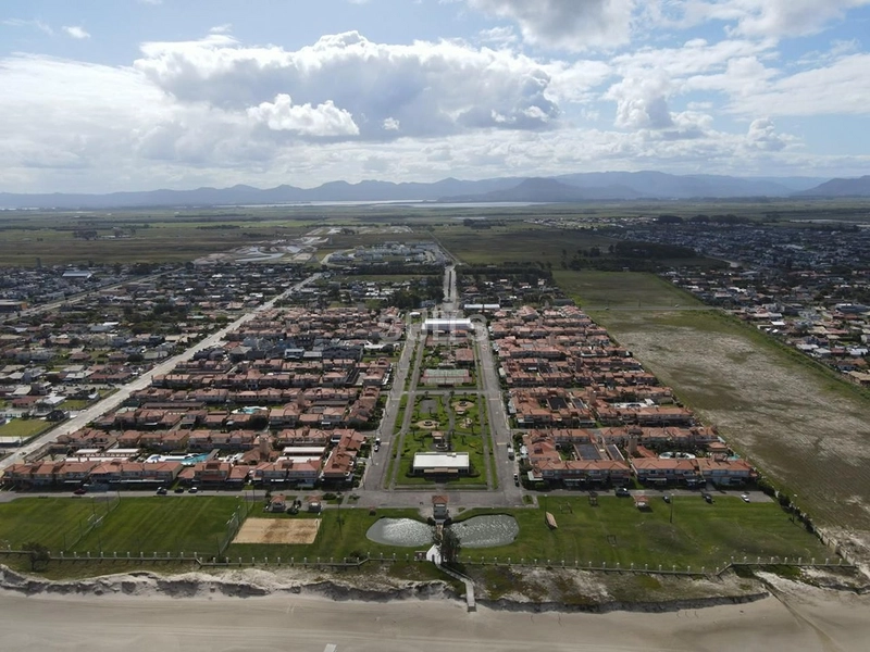 Excelente casa à venda no Villas Resort : 3ª foto da galeria de imagens do imóvel