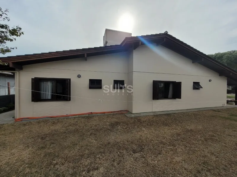 Ótima casa de esquina com 02 terrenos à venda na Noiva do Mar: 6ª foto da galeria de imagens do imóvel