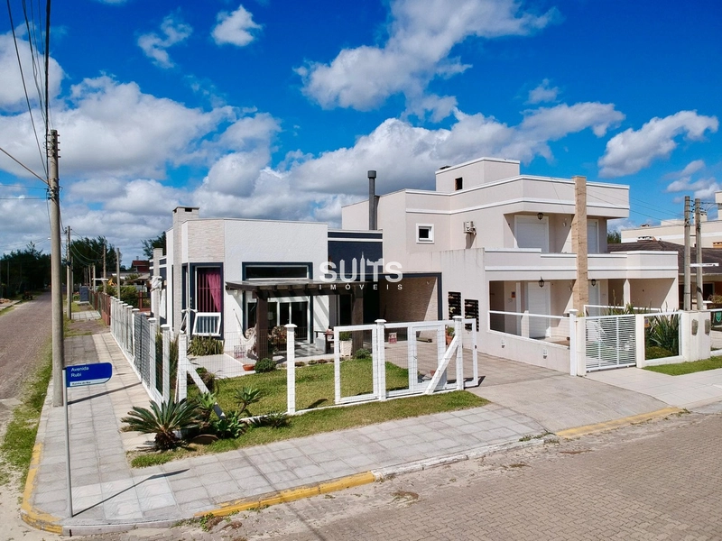 Excelente casa à poucos metros do mar na praia de Rainha do Mar: 9ª foto da galeria de imagens do imóvel