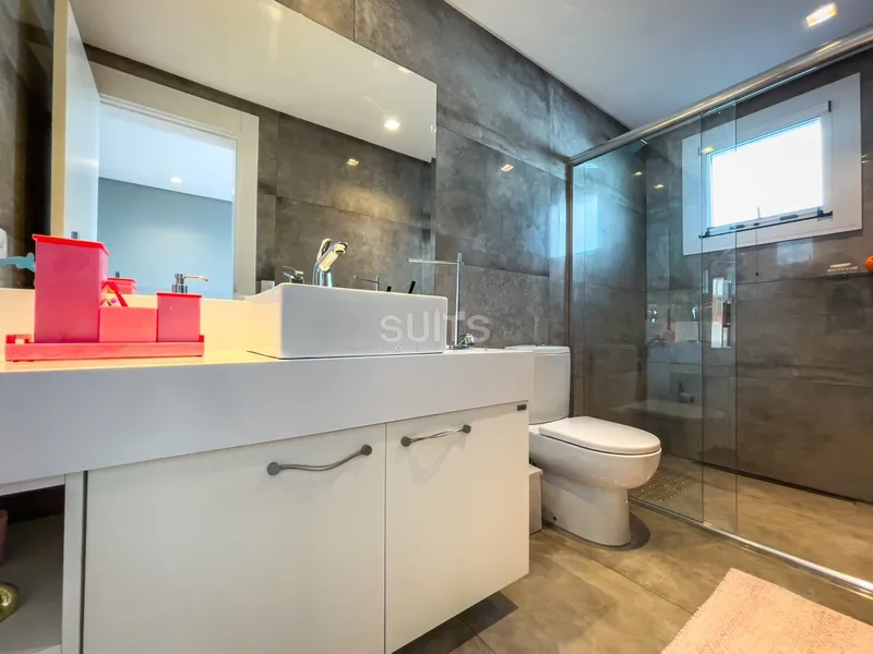 Excelente sobrado mobiliado e decorado no condomínio Enseada: 30ª foto da galeria de imagens do imóvel