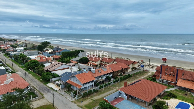 Excelente duplex a venda no centro de Xangri-lá: 1ª foto da galeria de imagens do imóvel