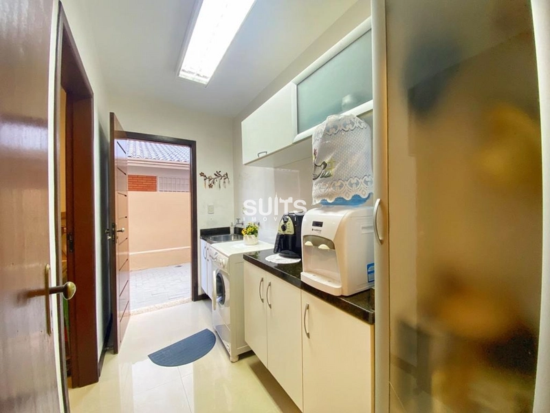 Excelente casa à 03 quadras do mar no centro de Xangri-Lá: 15ª foto da galeria de imagens do imóvel