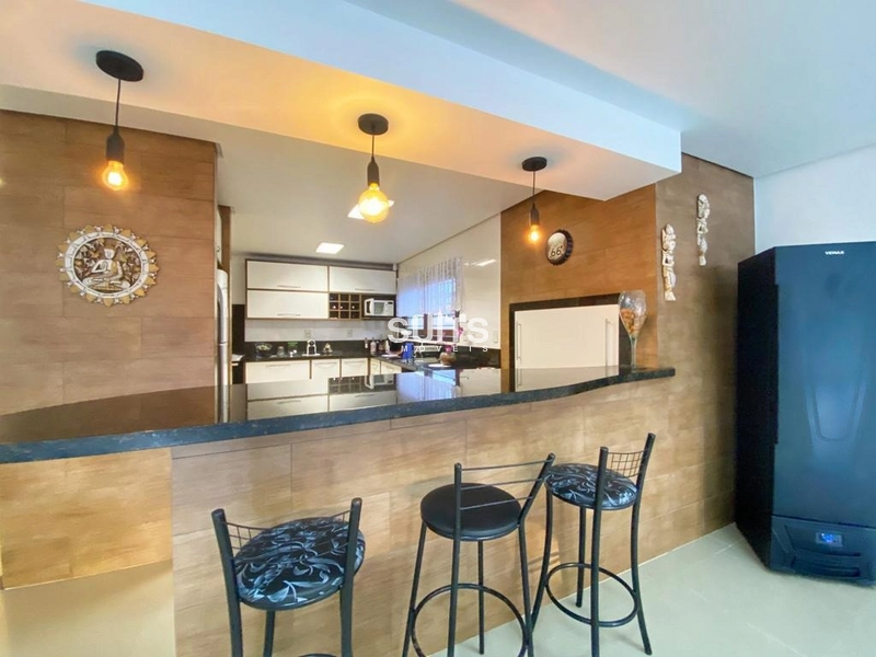 Excelente casa à 03 quadras do mar no centro de Xangri-Lá: 10ª foto da galeria de imagens do imóvel