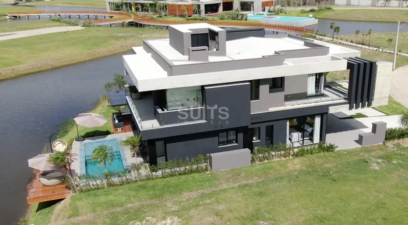 Mansão de design único beira-lago no Condomínio Sense: 40ª foto da galeria de imagens do imóvel