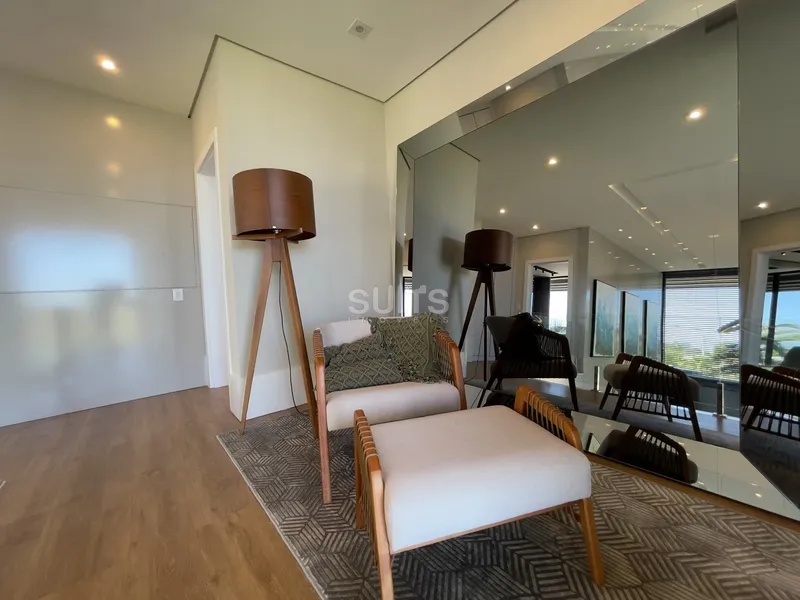 Mansão de design único beira-lago no Condomínio Sense: 20ª foto da galeria de imagens do imóvel