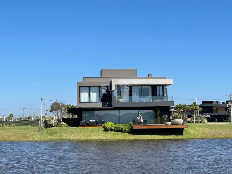 Mansão de design único beira-lago no Condomínio Sense: 32ª foto da galeria de imagens do imóvel