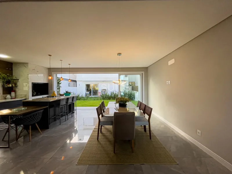 Belíssimo sobrado com vista para o lago no condomínio Las Palmas: 9ª foto da galeria de imagens do imóvel