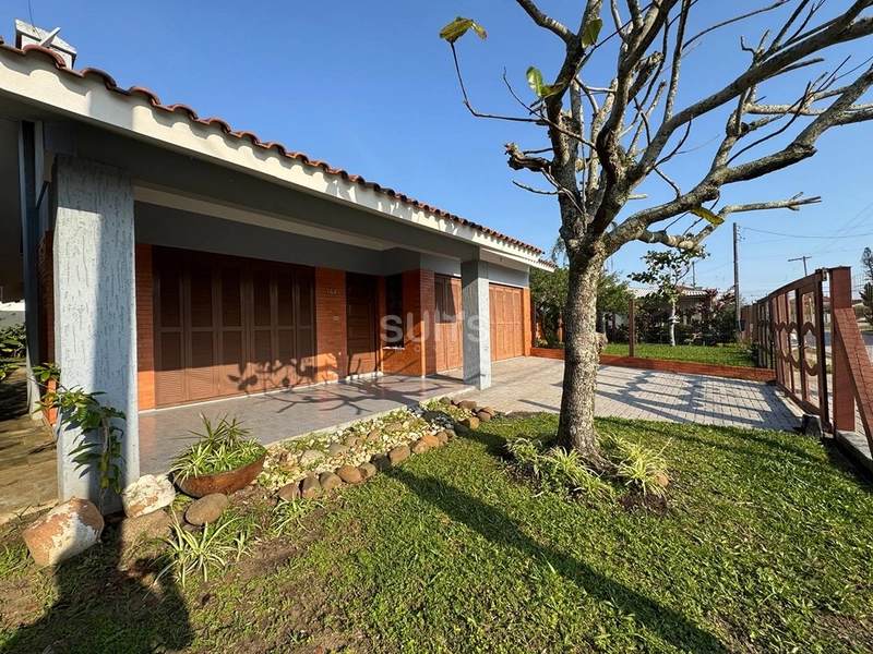 Casa próxima ao mar no Centro de Xangri-Lá : 2ª foto da galeria de imagens do imóvel