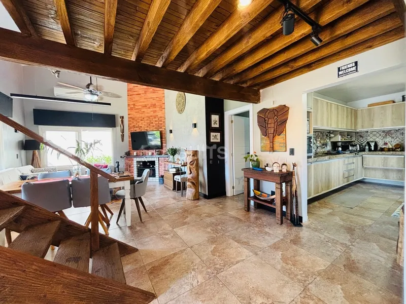 Excelente casa a venda no centro de Xangri-lá: 24ª foto da galeria de imagens do imóvel