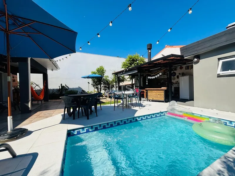 Excelente casa a venda no centro de Xangri-lá: 51ª foto da galeria de imagens do imóvel