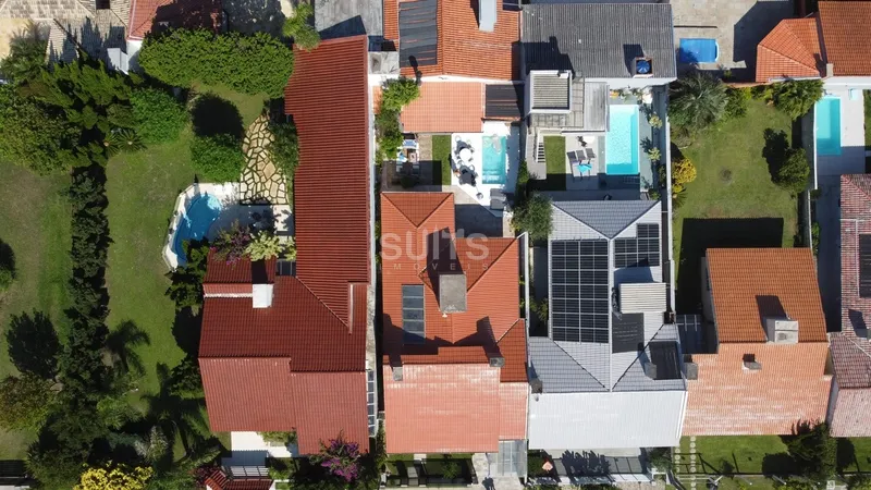 Excelente casa a venda no centro de Xangri-lá: 2ª foto da galeria de imagens do imóvel