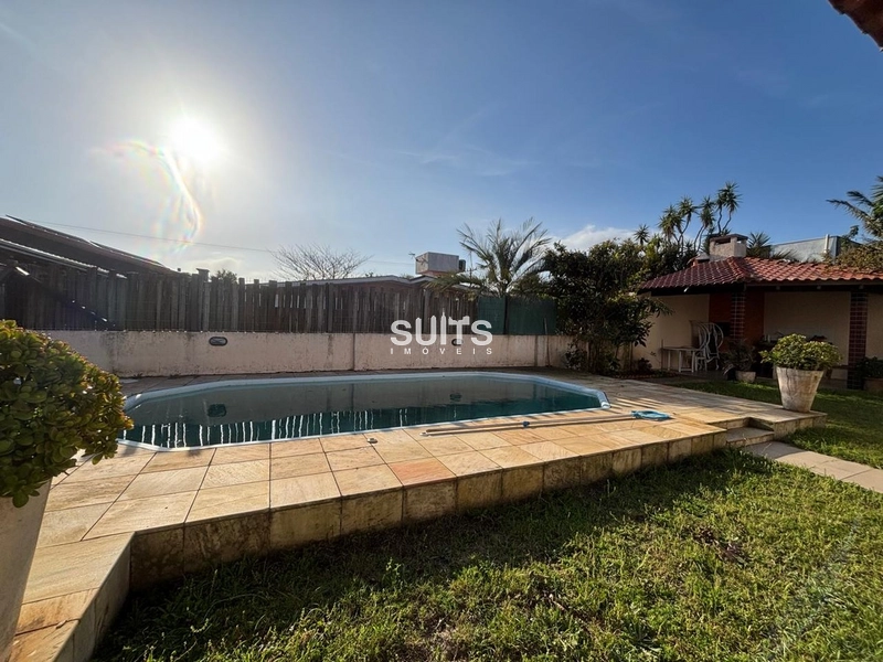 Ótimo sobrado em excelente localização na praia de Atlântida: 35ª foto da galeria de imagens do imóvel