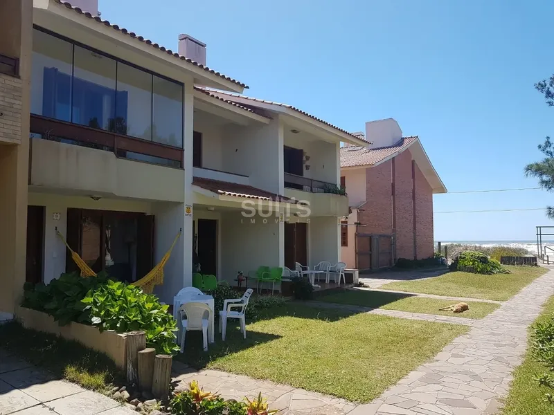 Excelente Duplex no Centro de Xangri-Lá: 2ª foto da galeria de imagens do imóvel