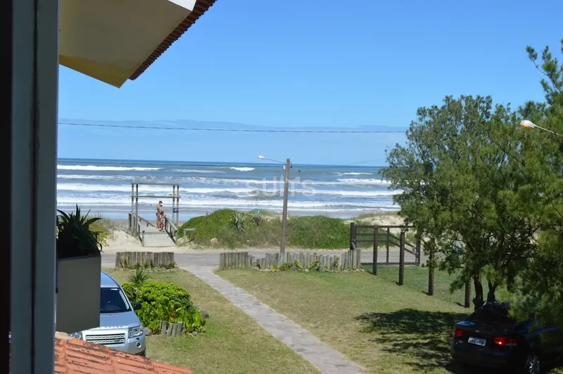 Excelente Duplex no Centro de Xangri-Lá: 14ª foto da galeria de imagens do imóvel