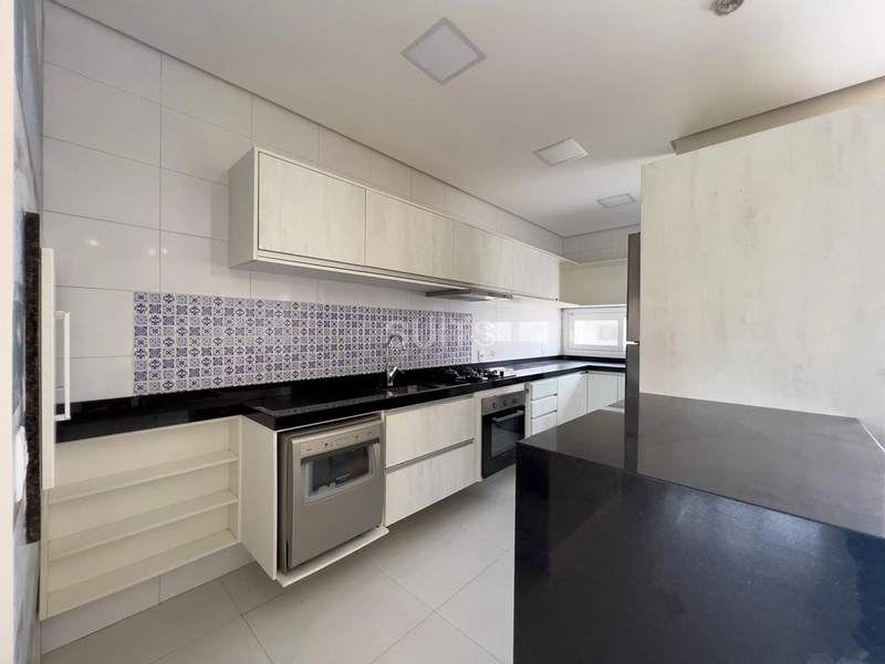 Excelente duplex à venda no Centro : 8ª foto da galeria de imagens do imóvel