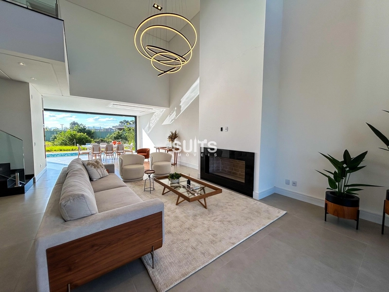 Lindo sobrado com 4 suítes e piscina, no condomínio SUNSET: 3ª foto da galeria de imagens do imóvel