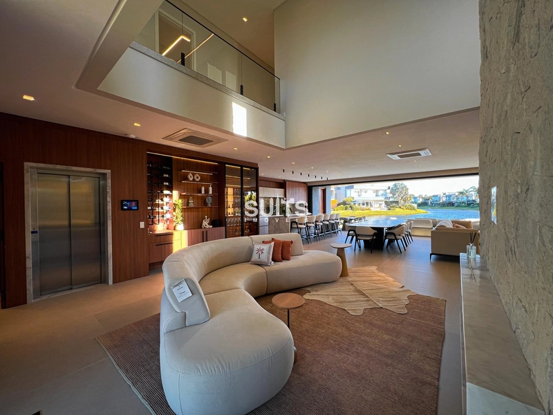 Sobrado novo com vista para a extensão do lago no Condomínio Enseada: 6ª foto da galeria de imagens do imóvel