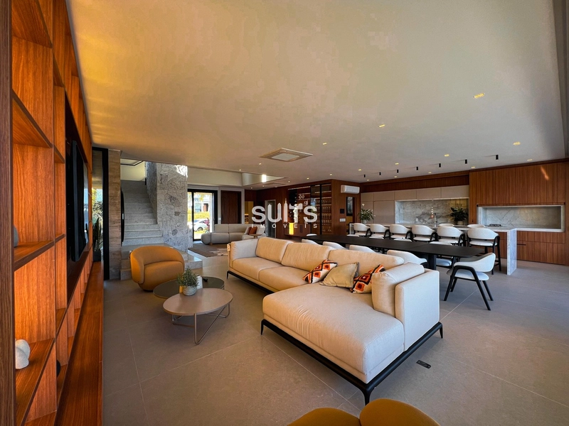 Sobrado novo com vista para a extensão do lago no Condomínio Enseada: 16ª foto da galeria de imagens do imóvel