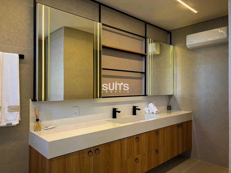 Sobrado novo com vista para a extensão do lago no Condomínio Enseada: 64ª foto da galeria de imagens do imóvel