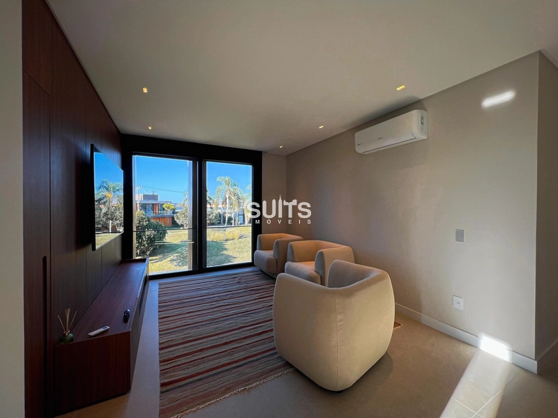 Sobrado novo com vista para a extensão do lago no Condomínio Enseada: 37ª foto da galeria de imagens do imóvel