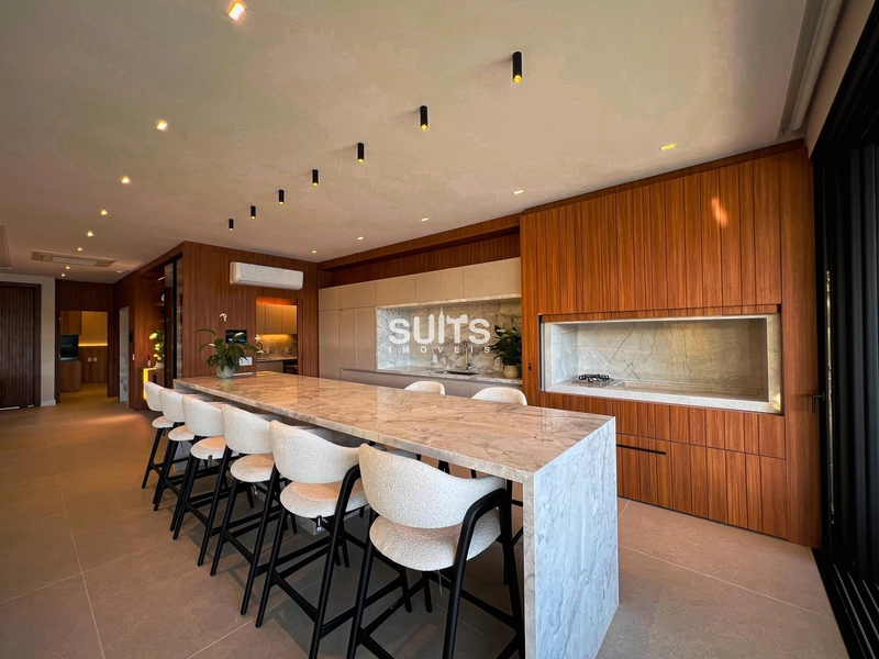 Sobrado novo com vista para a extensão do lago no Condomínio Enseada: 20ª foto da galeria de imagens do imóvel