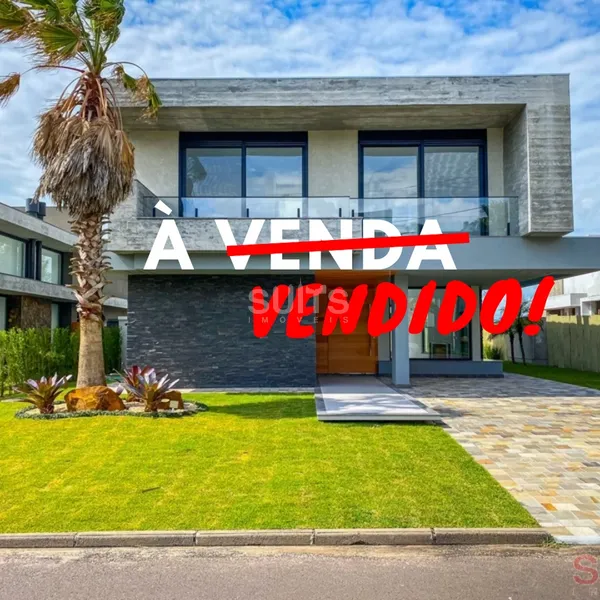 Incrível sobrado beira lago no condomínio Celebration: 1ª foto da galeria de imagens do imóvel