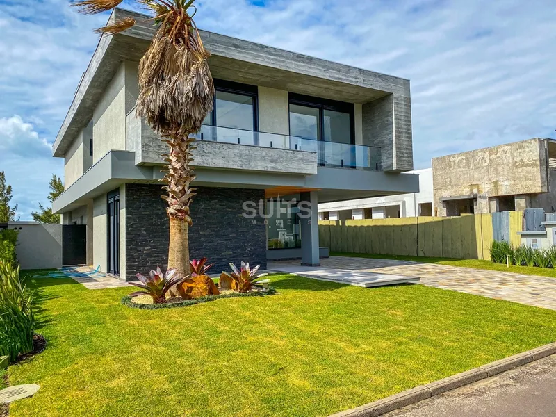 Incrível sobrado beira lago no condomínio Celebration: 4ª foto da galeria de imagens do imóvel