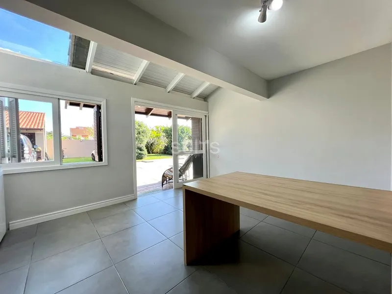 Excelente sobrado à 01 quadra do mar no Centro de Xangri-Lá: 13ª foto da galeria de imagens do imóvel