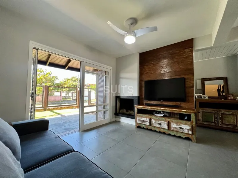 Excelente sobrado à 01 quadra do mar no Centro de Xangri-Lá: 4ª foto da galeria de imagens do imóvel