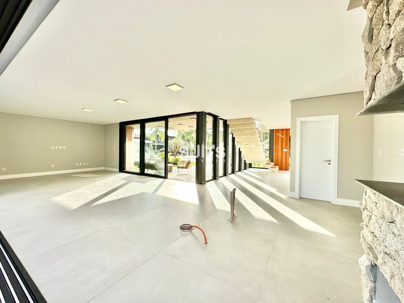 Excelente sobrado à venda no condomínio Porto Coronado em Atlântida: 10ª foto da galeria de imagens do imóvel