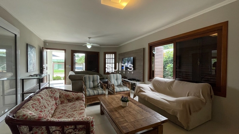 Excelente casa no centro de Xangri-lá: 4ª foto da galeria de imagens do imóvel