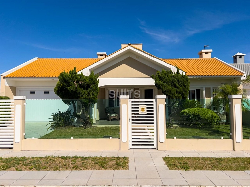 Lindíssima casa próxima do mar na praia do Remanso em Xangri-Lá: 1ª foto da galeria de imagens do imóvel