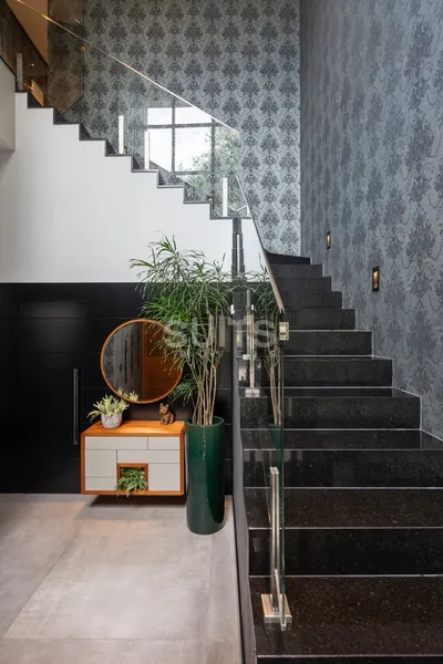 Incrível mansão as margens do lago no condomínio Enseada: 7ª foto da galeria de imagens do imóvel