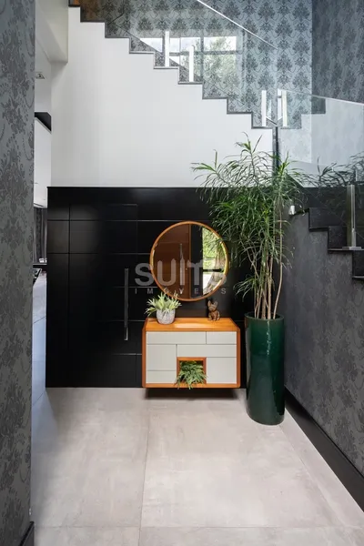 Incrível mansão as margens do lago no condomínio Enseada: 9ª foto da galeria de imagens do imóvel