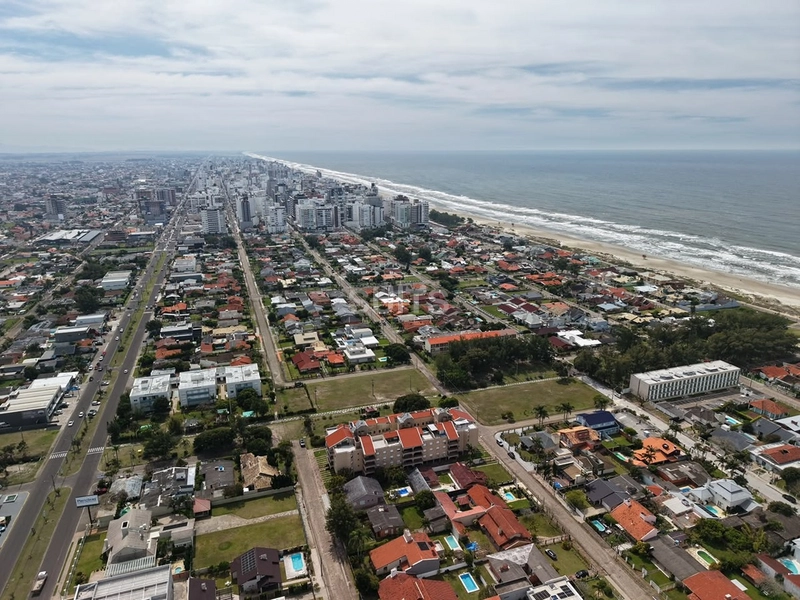 Excelente apartamento a poucos metros do mar em Atlântida : 23ª foto da galeria de imagens do imóvel