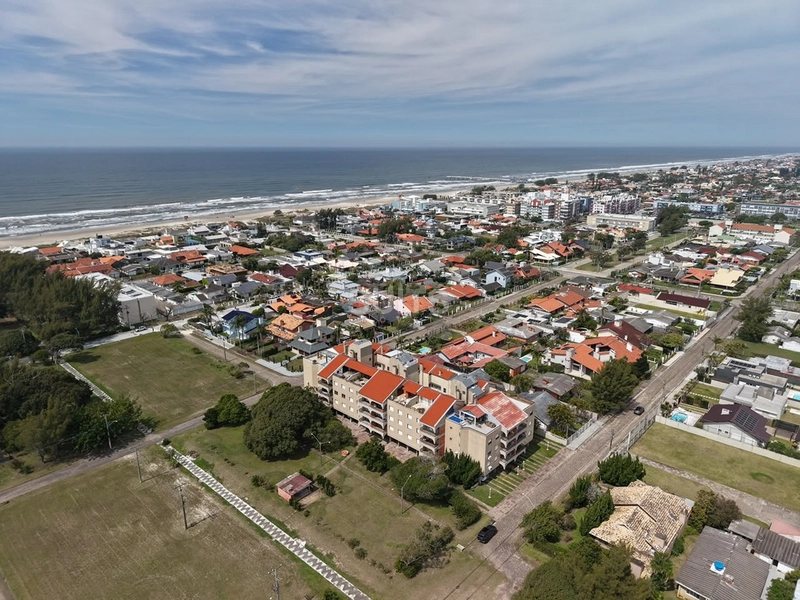 Excelente apartamento a poucos metros do mar em Atlântida : 2ª foto da galeria de imagens do imóvel
