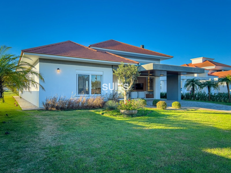 Excelente casa no Condomínio Green Village Golf Club: 1ª foto da galeria de imagens do imóvel