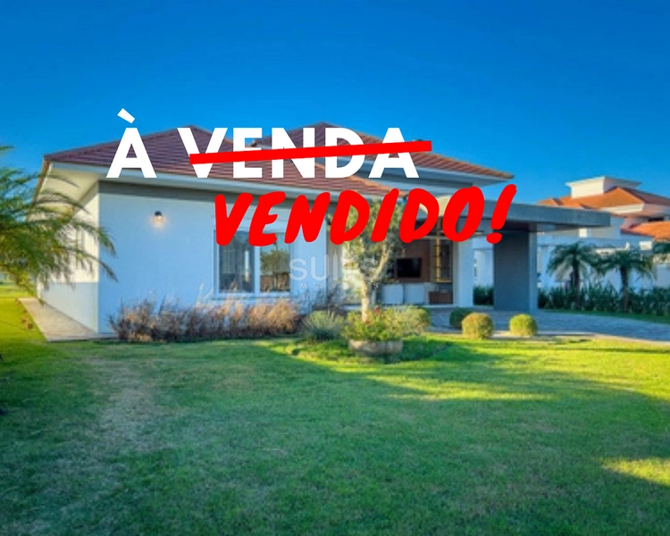 Excelente casa no Condomínio Green Village Golf Club: 1ª foto da galeria de imagens do imóvel