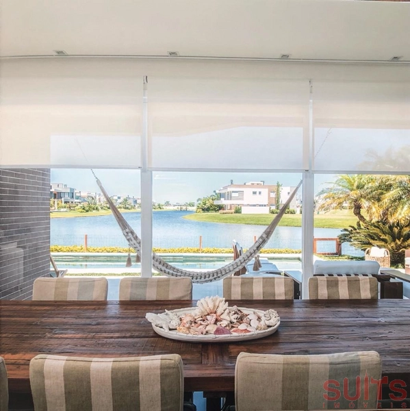 Belíssimo sobrado beira lago à venda no condomínio Enseada: 91ª foto da galeria de imagens do imóvel