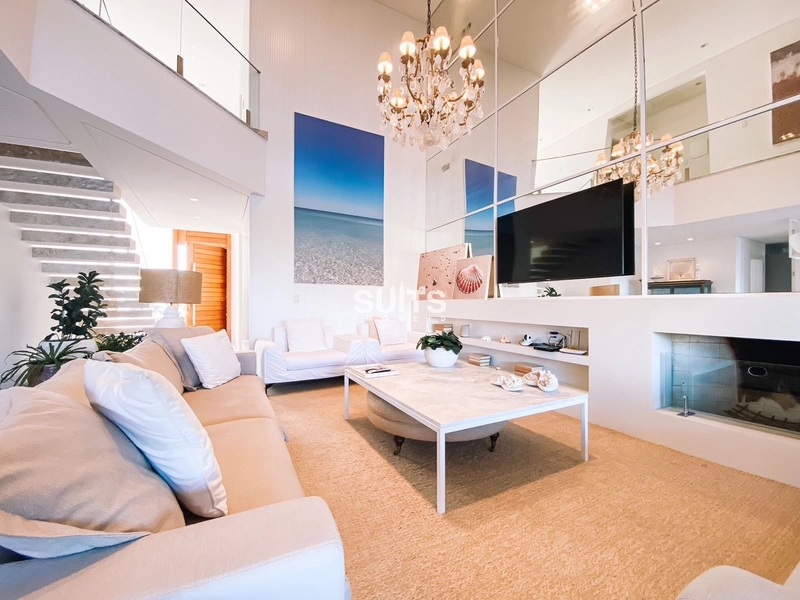 Belíssimo sobrado beira lago à venda no condomínio Enseada: 26ª foto da galeria de imagens do imóvel