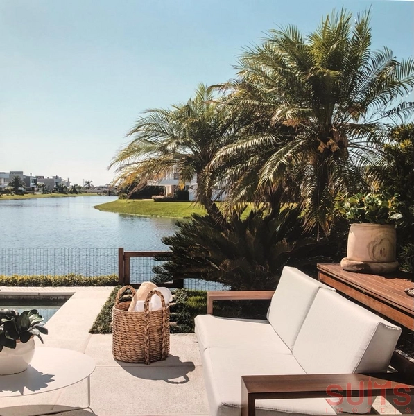 Belíssimo sobrado beira lago à venda no condomínio Enseada: 96ª foto da galeria de imagens do imóvel