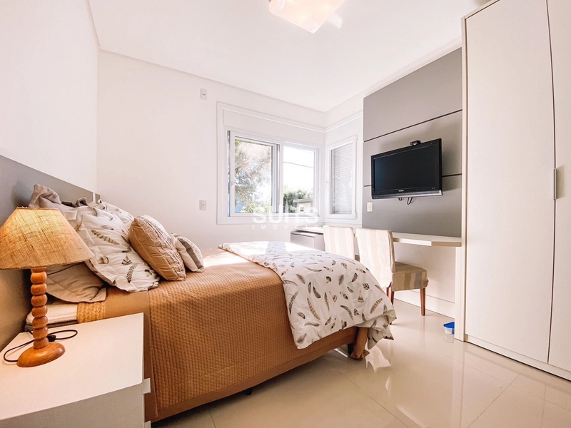 Belíssimo sobrado beira lago à venda no condomínio Enseada: 38ª foto da galeria de imagens do imóvel