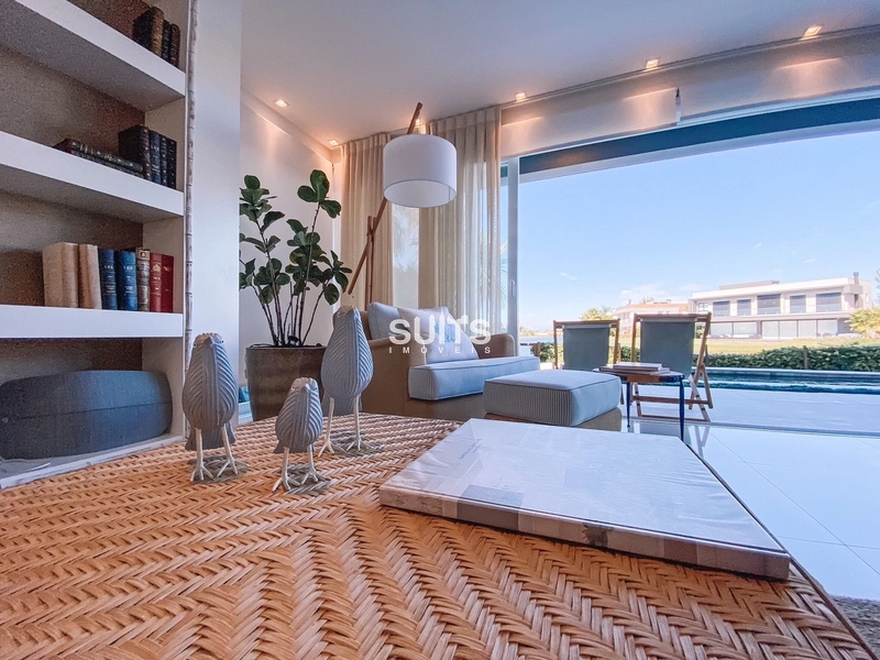 Belíssimo sobrado beira lago à venda no condomínio Enseada: 15ª foto da galeria de imagens do imóvel