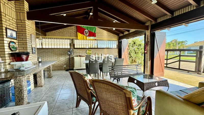 Lindo sobrado à 03 quadras do mar à venda na praia de Remanso: 2ª foto da galeria de imagens do imóvel