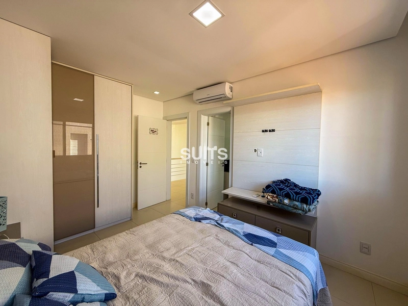 Magnífico sobrado beira lago no condomínio Villaggio: 28ª foto da galeria de imagens do imóvel