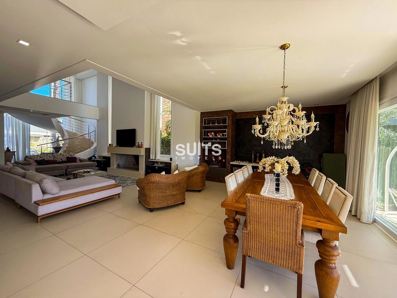 Magnífico sobrado beira lago no condomínio Villaggio: 16ª foto da galeria de imagens do imóvel