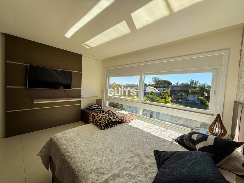 Magnífico sobrado beira lago no condomínio Villaggio: 33ª foto da galeria de imagens do imóvel