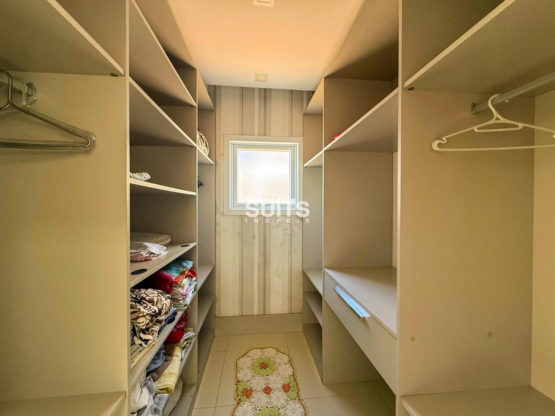 Magnífico sobrado beira lago no condomínio Villaggio: 35ª foto da galeria de imagens do imóvel