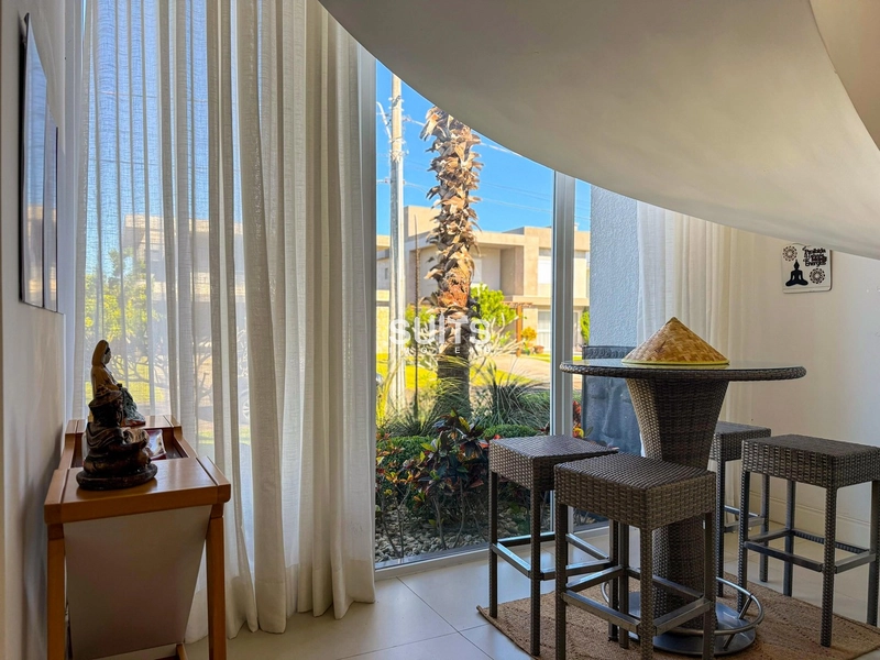 Magnífico sobrado beira lago no condomínio Villaggio: 6ª foto da galeria de imagens do imóvel