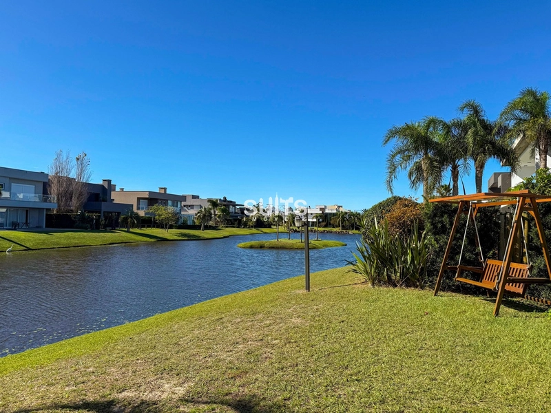 Magnífico sobrado beira lago no condomínio Villaggio: 13ª foto da galeria de imagens do imóvel